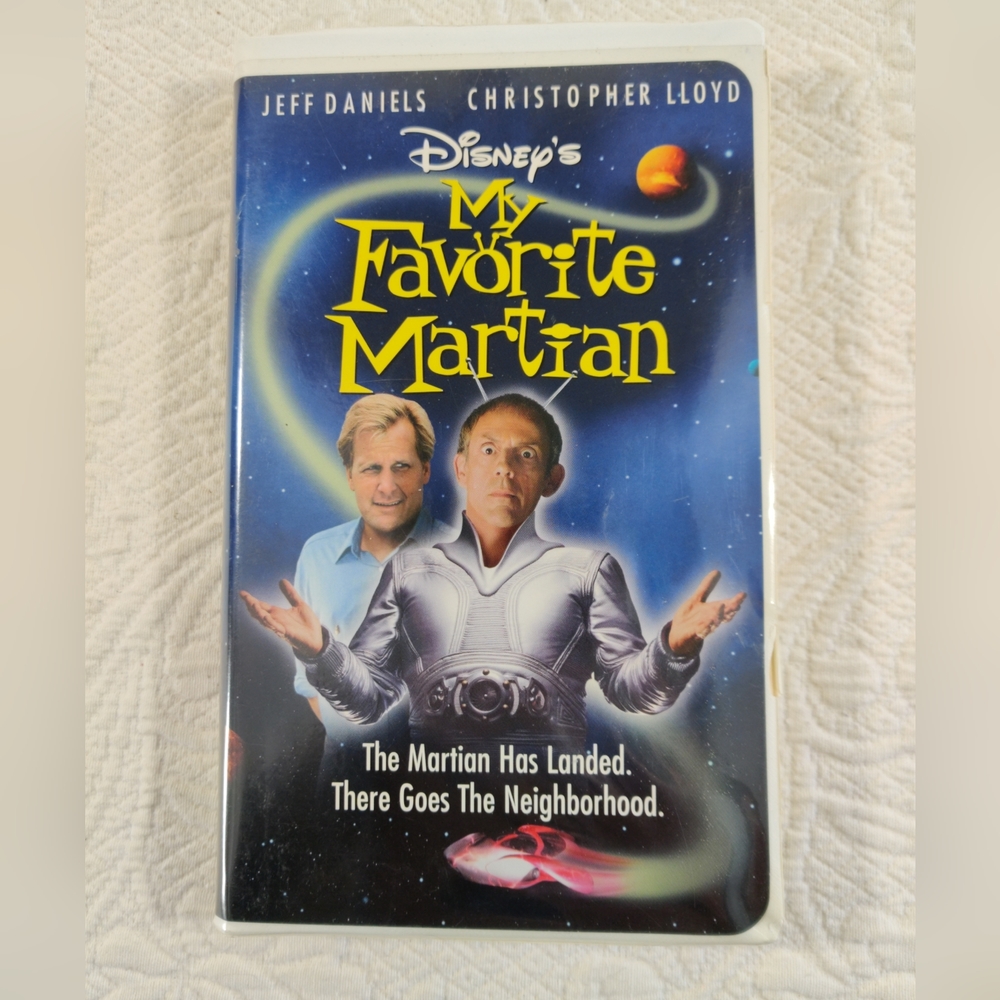 Disney My Favorite Martian VHS Video Movie In Clamshell 1999, Used